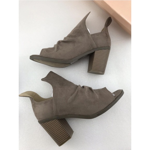 AMS Shoes - Ams ELELYN-7 Taupe Faux Suede Peep Toe Ruched Ankle Booties Heels Size 9